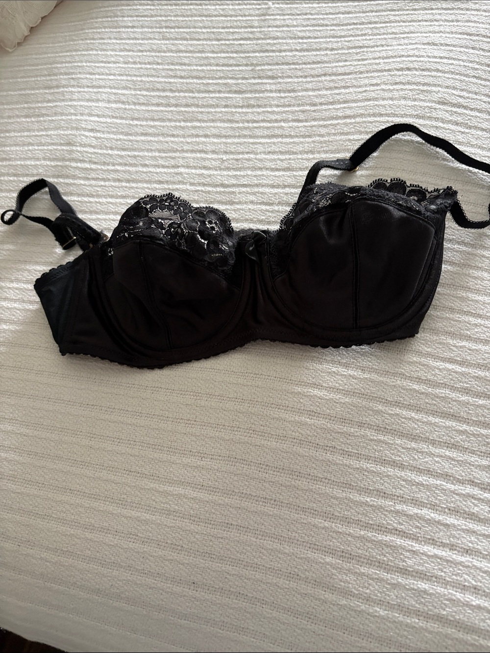 Black Lace Underwire Balconette Bra - Women’s Intimates